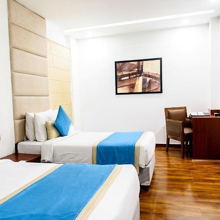 Hotel Ascent Biz Noida Ngoại thất bức ảnh